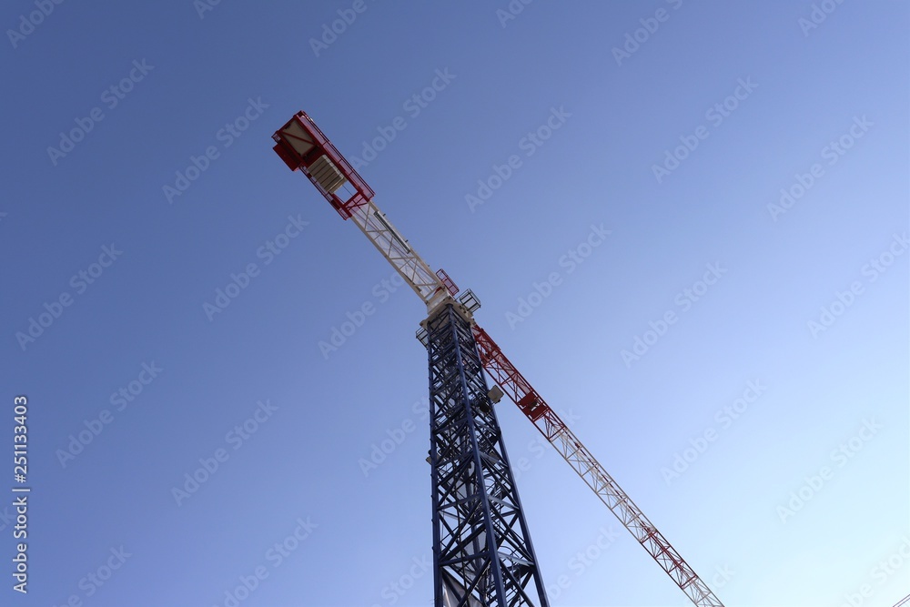 GRUE DE TRAVAUX PUBLICS - ENGIN DE CHANTIER GRUE DE TRAVAUX PUBLICS - ENGIN DE CHANTIER