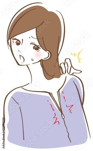 太ってファスナーが閉まらない女性