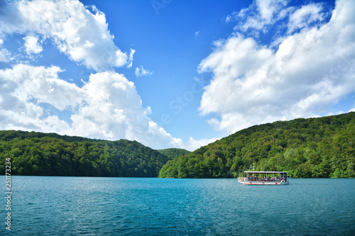 Wallpaper Mural Plitvice Jezera - Croatia Torontodigital.ca