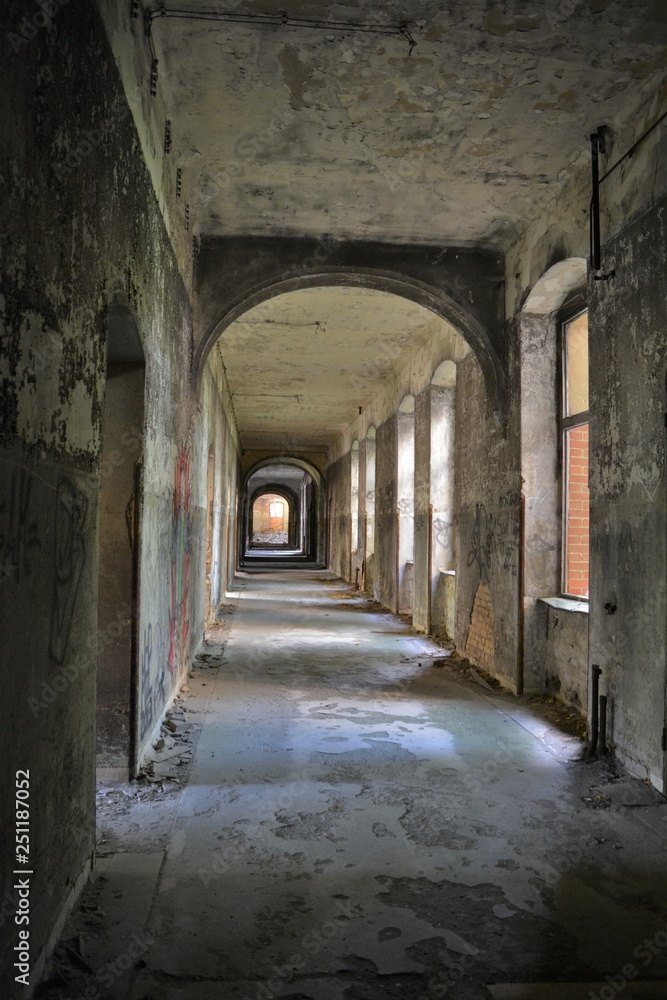 Fototapeta premium miejsce utracone: Beelitz-Heilstätten, Berlin