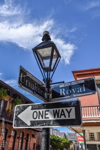 Obraz na plátne Street signs in New Orleans (USA)