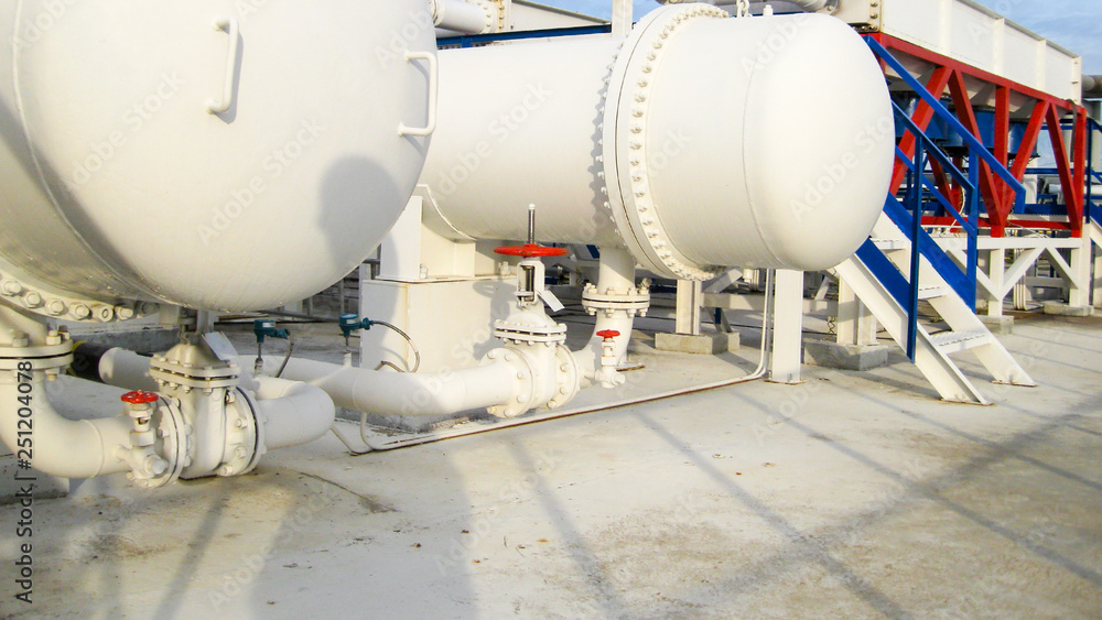 Heat exchangers in a refinery Heat exchangers in a refinery