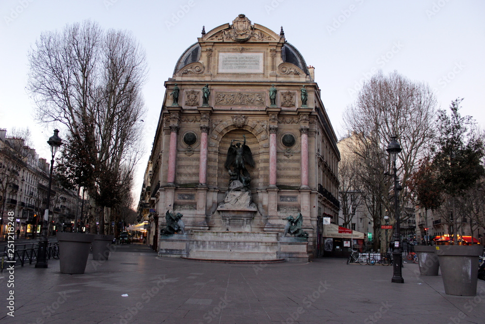 Paris - Fontaine Saint-Michel