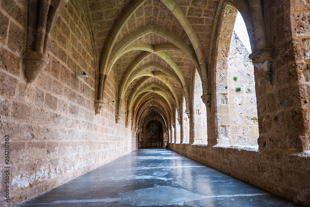 Fototapeta premium Corridor inside the cloister of the Monastery of Piedra