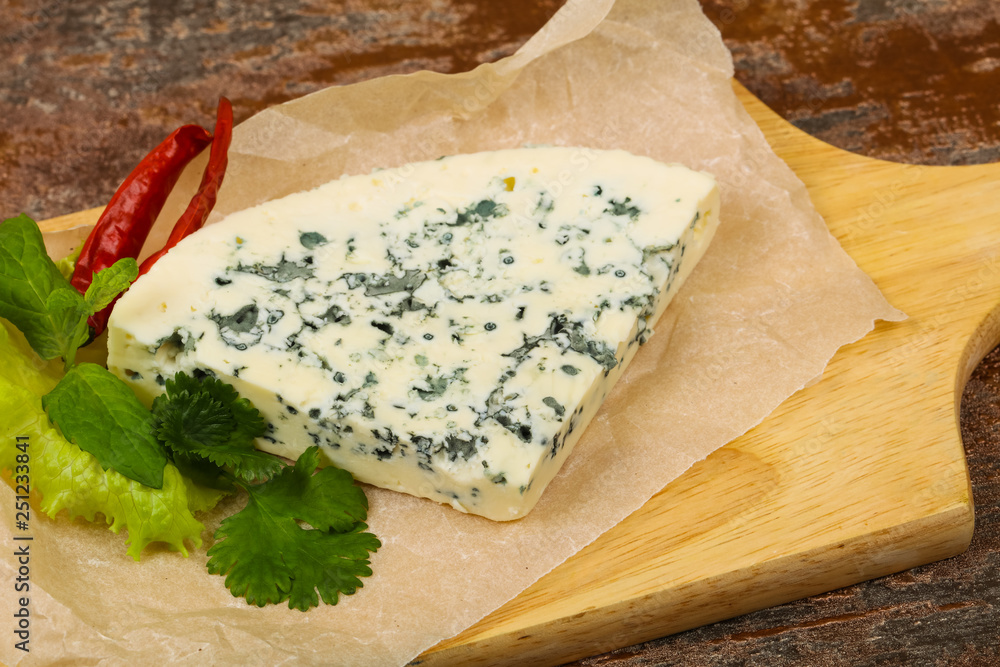 Blue cheese slice