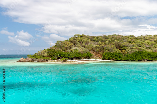Saint Vincent and the Grenadines, Tobago Cays © Dmitry Tonkopi