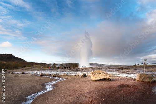 Принти на полотні Strokkur geysir eruption, Golden Circle, Iceland