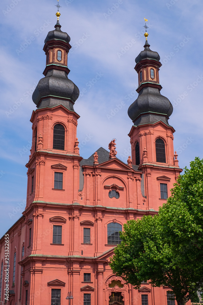 Die Peterskirche in Mainz