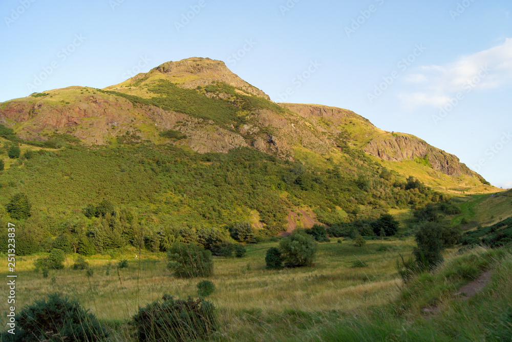 Fototapeta premium A path in Holyrood Park on the way to Arthur's Seat in Edinburgh