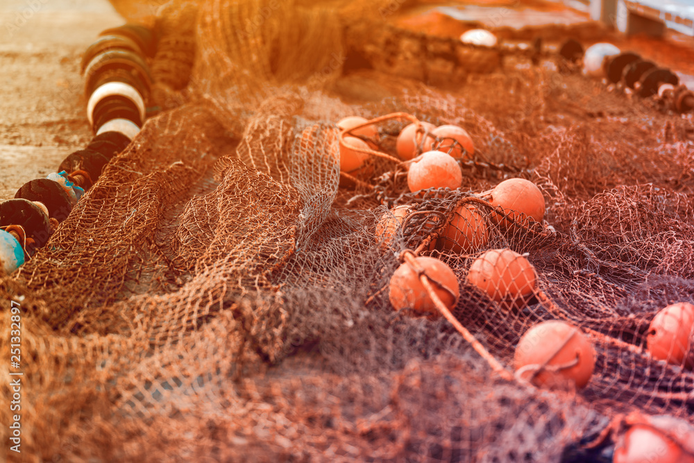 Fishing net with round floats Fishing net with round floats
