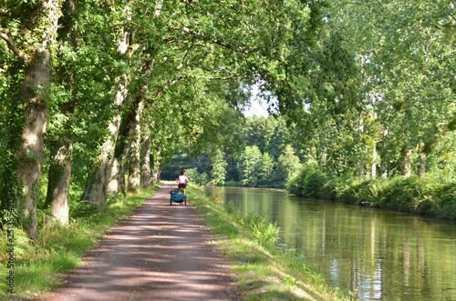 Le canal de Nantes à Brest entre Josselin et Pontivy