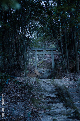 鳥居