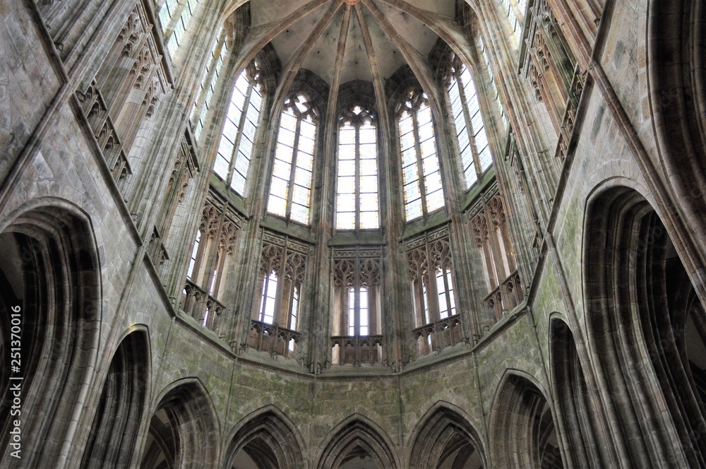 Fototapeta premium フランス北部の町の聖堂