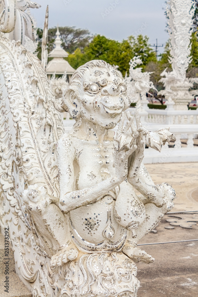 Obraz premium Wat Rong Khun designed and constructed by Chalermchai Kositpipat