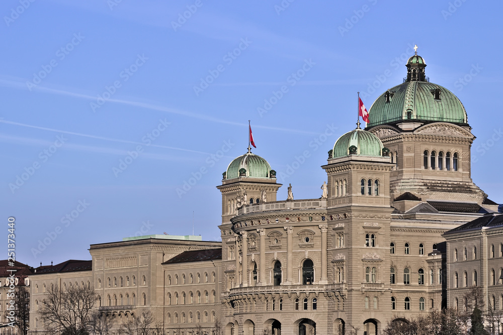 The Federal Palace (1902), Parliament Building (Bundeshaus) housing the Federal Council, Berne, capital city of Switzerland, Europe. The building is seen from the side.
