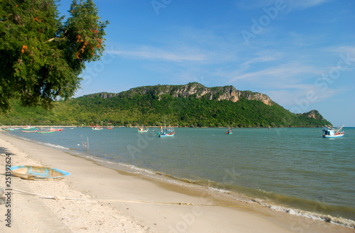 Fototapeta Naklejka Na Ścianę i Meble -  Paradise beach, Koh Panyam, Thailand.