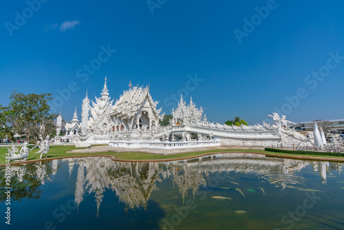 ワット・ロンクン