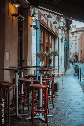 Fototapeta Naklejka Na Ścianę i Meble -  View of street cafe in old quarter, Toulouse , France