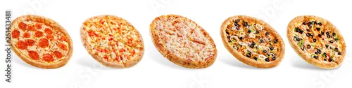 Obraz  z motywem Set of pizzas: pepperone, cheese, chicken and tomatoes, tuna, shrimp