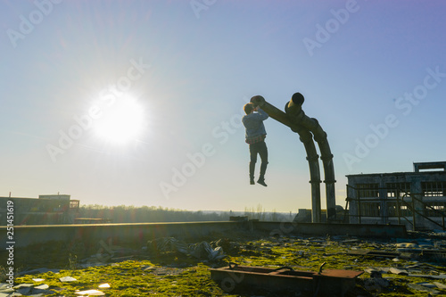 Klimmzug im Sonnenschein photo