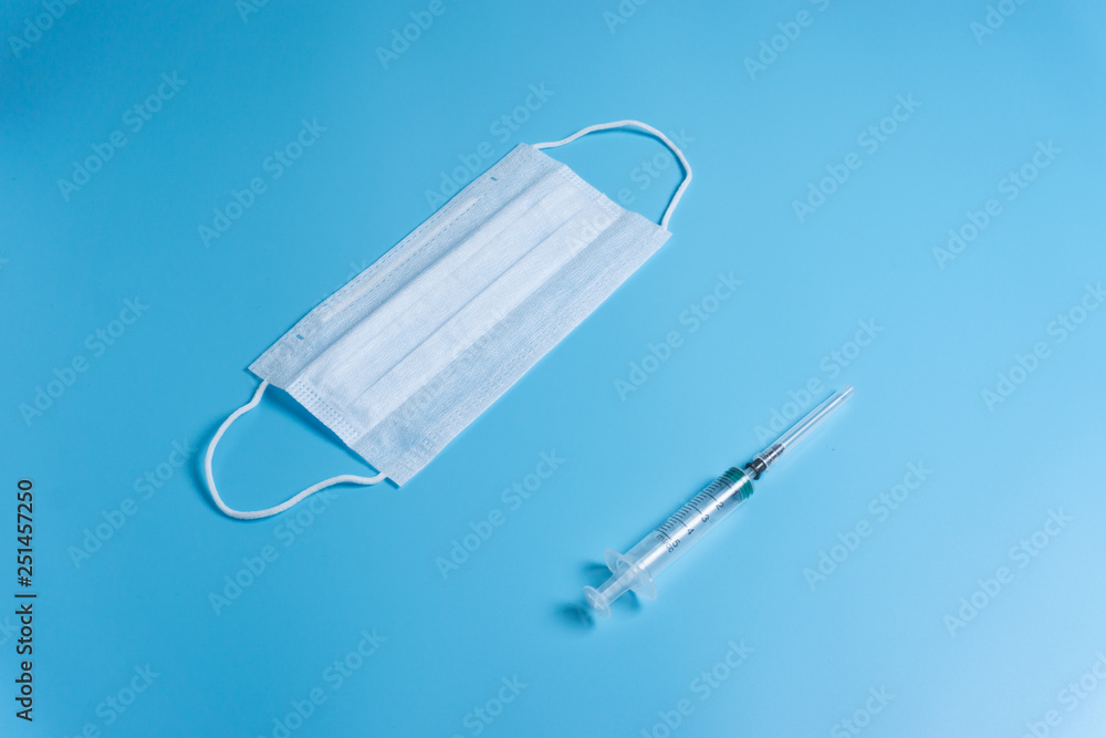 Syringe and medical face mask Syringe and medical face mask