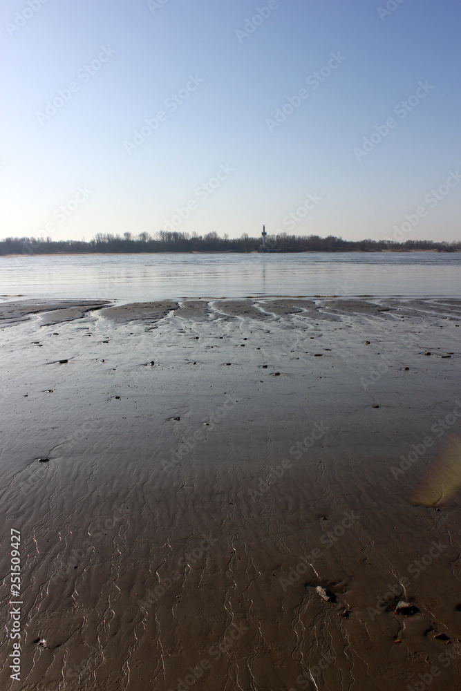 Low Tide at the river Elbe