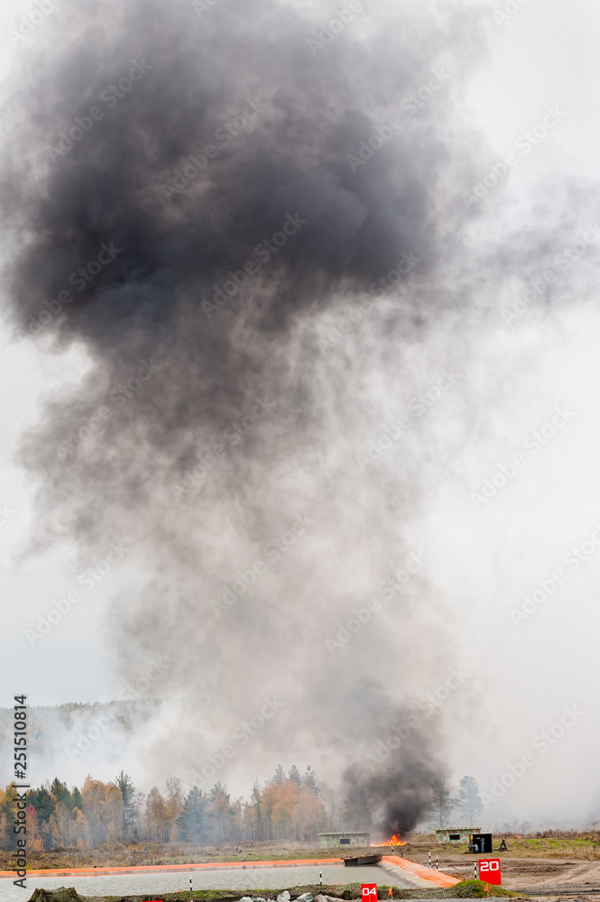 Explosion of thermite bomb from Solncepek launcher