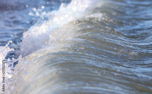 Fototapeta Naklejka Na Ścianę i Meble -  Waves on the seashore as an abstract background