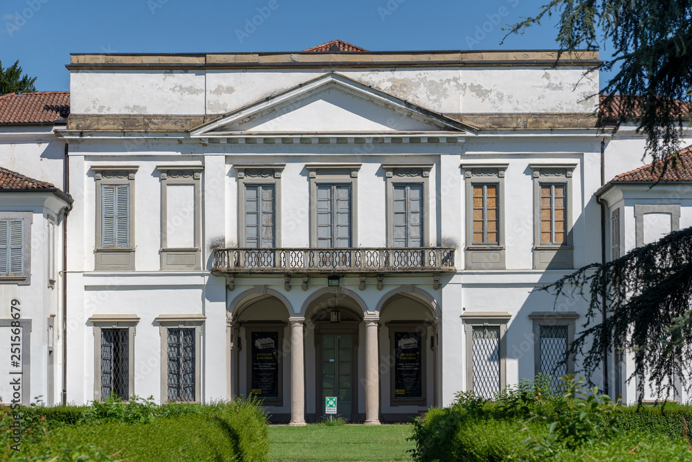 Monza (Italy), Mirabello palace in the park