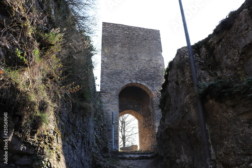 REMPARTS SAINT HIPPOLYTE - VILLAGE MEDIEVAL DE CREMIEU - DAUPHINE - ISERE - FRANCE photo