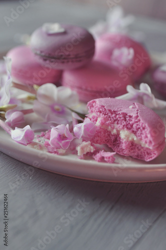 food photography pink cakes macarons 