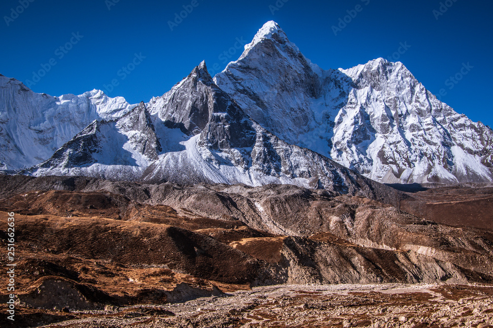 Landscape view of the Ama Dablam peak.  Sagarmatha (Everest) National Park, Nepal.