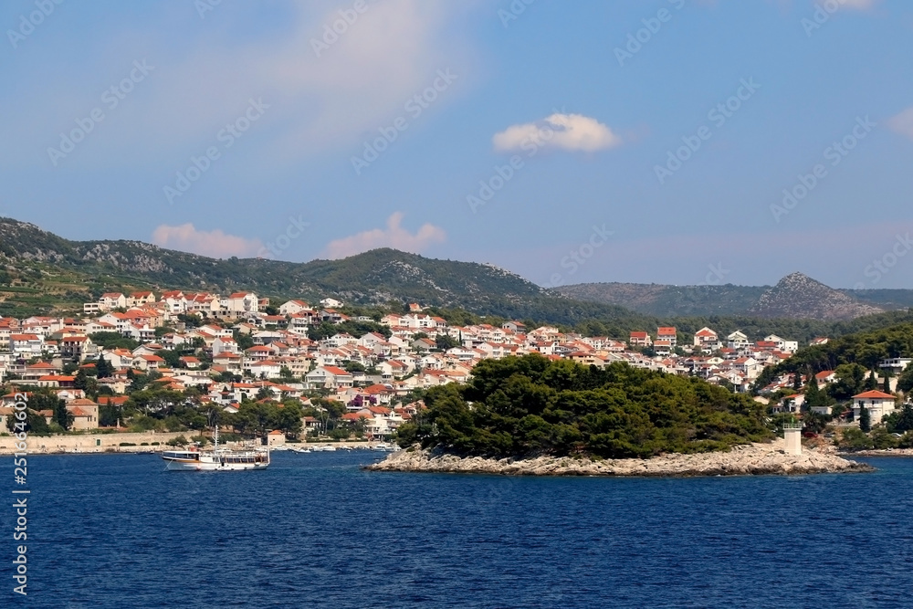 Fototapeta premium Traditional Mediterranean architecture in town Hvar, on island Hvar, Croatia. Hvar is popular summer travel destination.