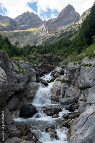 Cascada en el Pirineo Aragonés