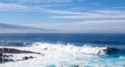 great view over the coast from Tenerife © Elosoblues