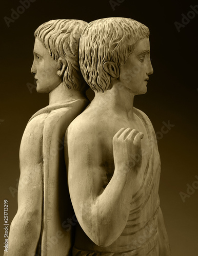 Canvas Print Two men with opposing thoughts