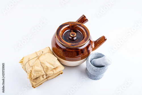 Medicine jar and medicine pack