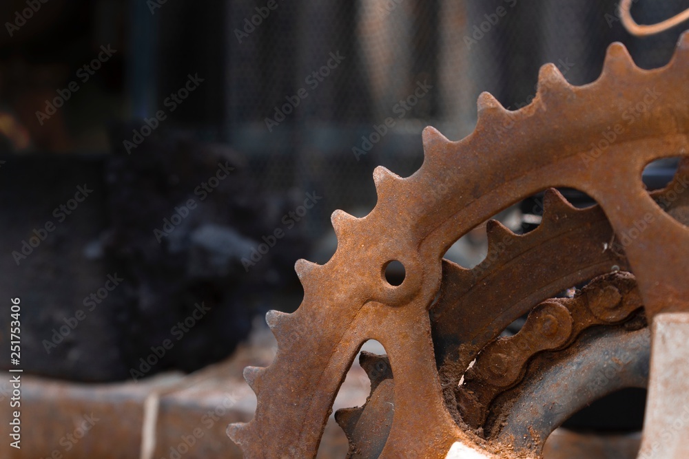 Part of the bike is rusty Making it unusable Waiting for repair or destruction Part of the bike is rusty Making it unusable Waiting for repair or destruction