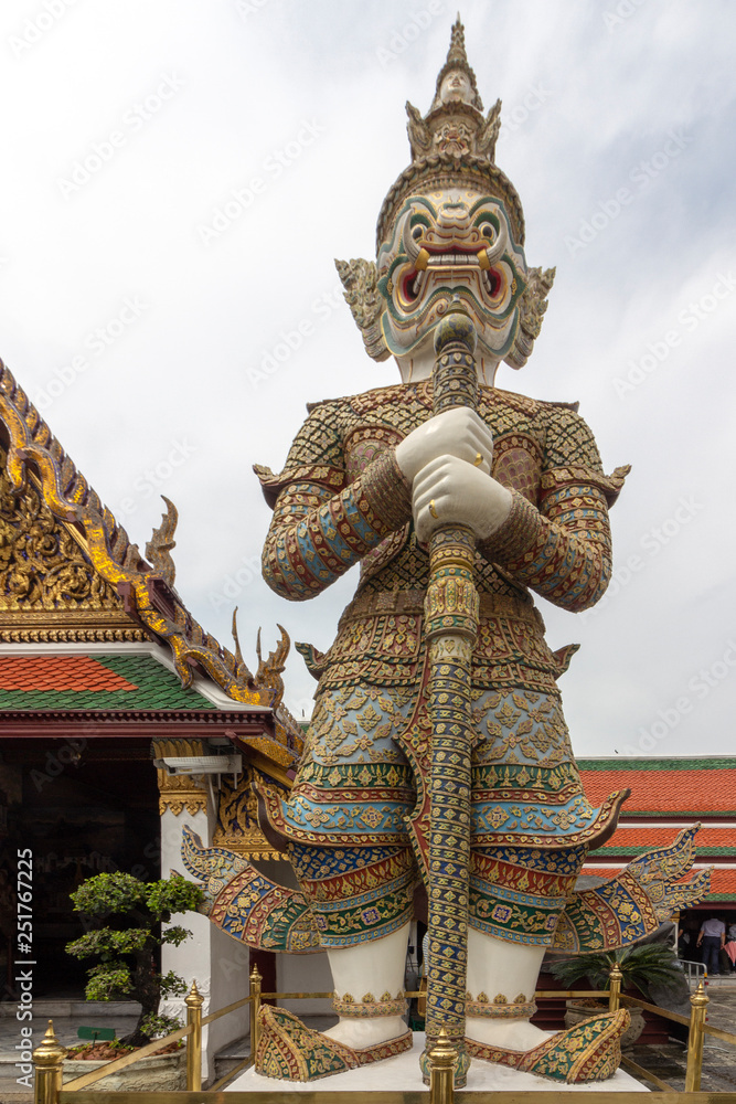 Fototapeta premium The grand palace, at the heart of Bangkok, its construction began 1782, at the order of King Phutthayotfa Chulalok. Thailand.