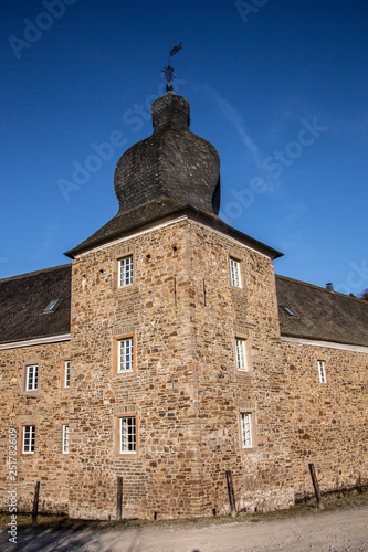 Schloss Ehreshoven im bergischen Land photo