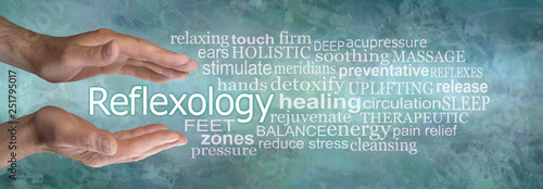 Foto Rustic Masculine Reflexology Word Cloud Banner - pair of male hands cupped aroun