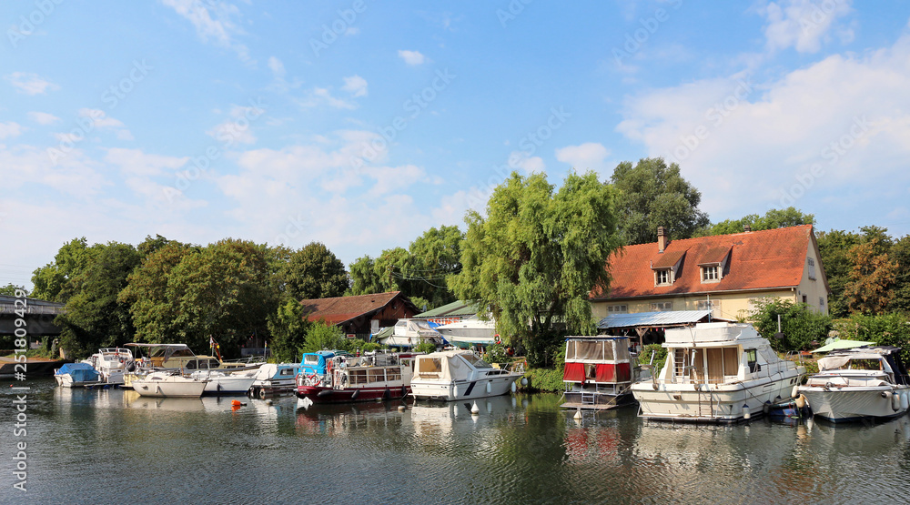 pleasure boats