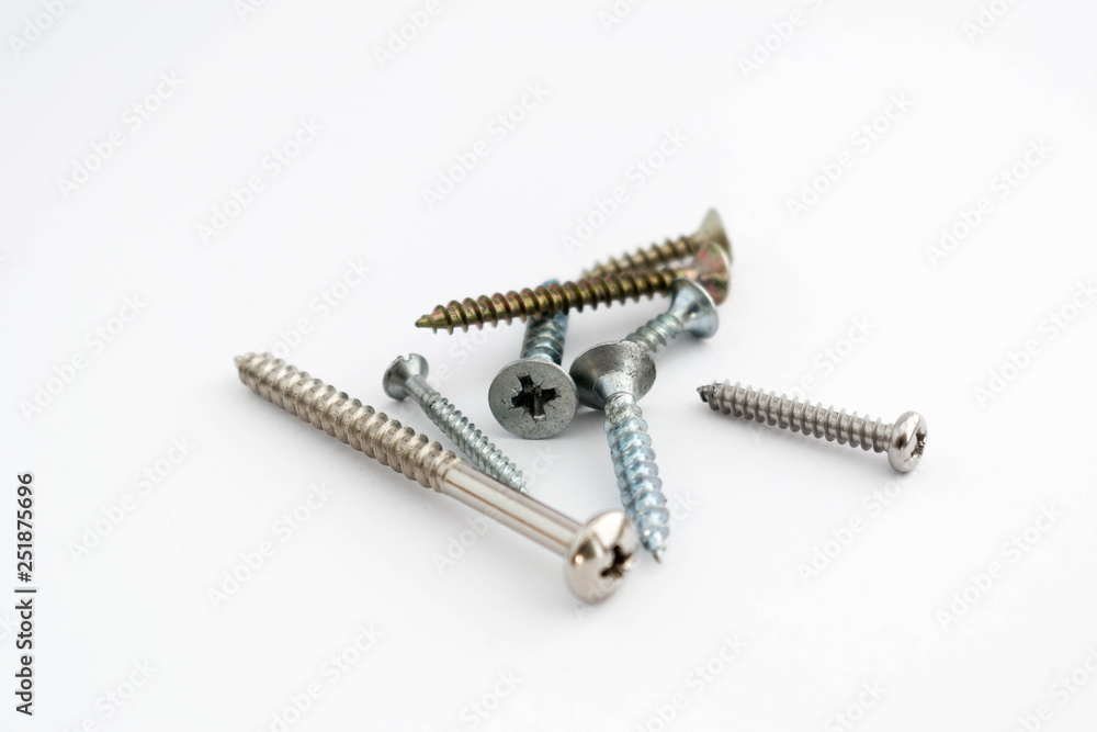 Tornillos de diferentes formas y tamaños Tornillos de diferentes formas y tamaños