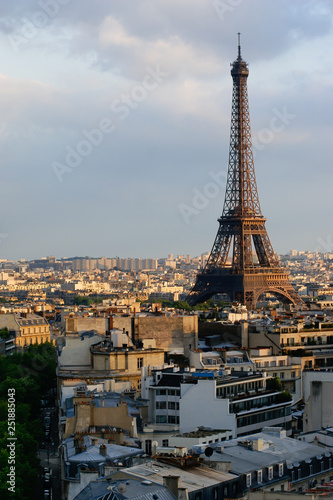Fototapeta Naklejka Na Ścianę i Meble -  View on Eiffel Tower - Paris, France