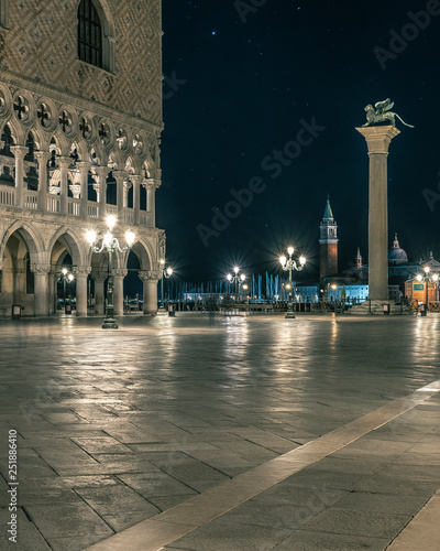Piazza San Marco Venezia di notte © Bjorn