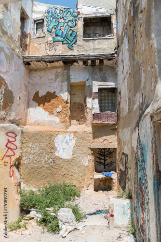 Graffiti and Street art in a street of Lisbon, Portugal © LR-PHOTO