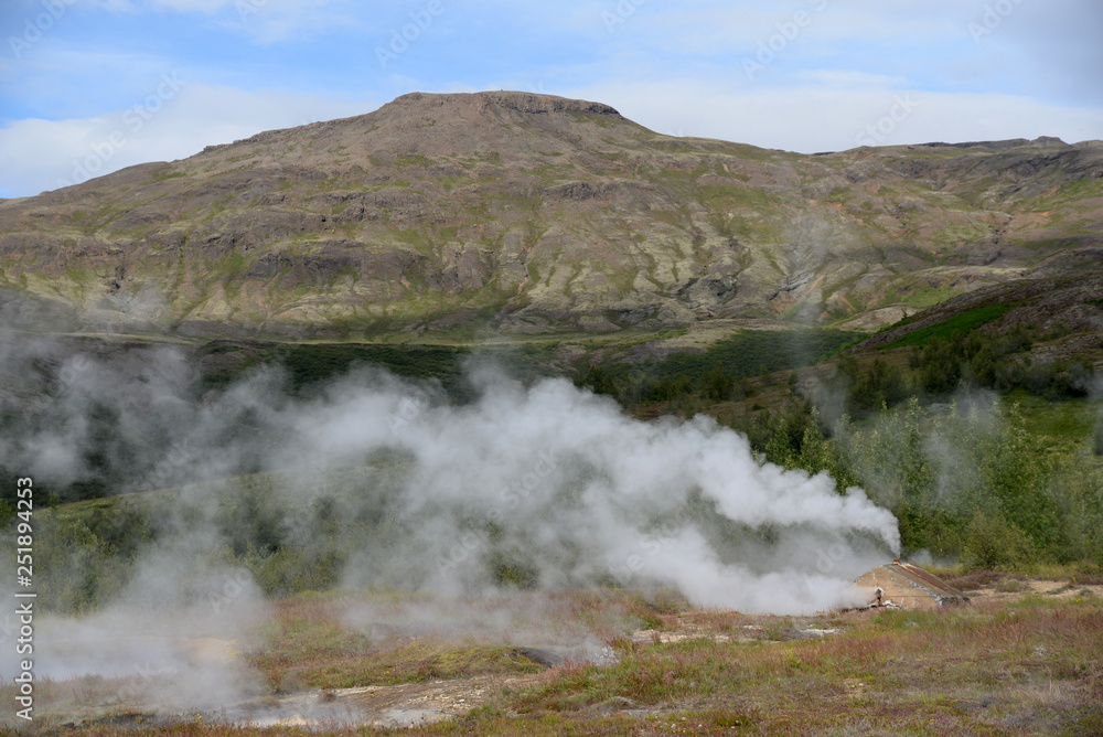 Hochtemperaturgebiet. Haukadalur . Island Hochtemperaturgebiet. Haukadalur . Island