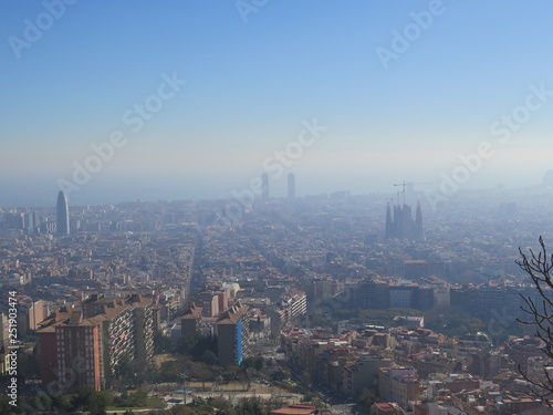 Barcelona ciudad contaminación polución © Elías G. Guerrero A.