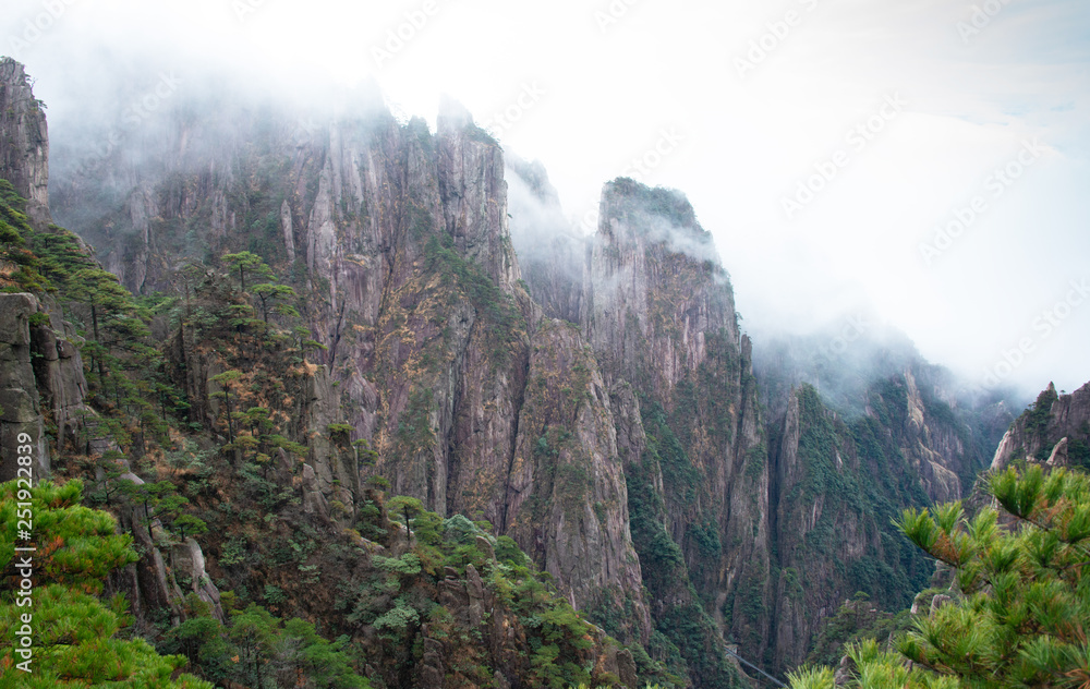 Obraz premium Huangshan mountain mist