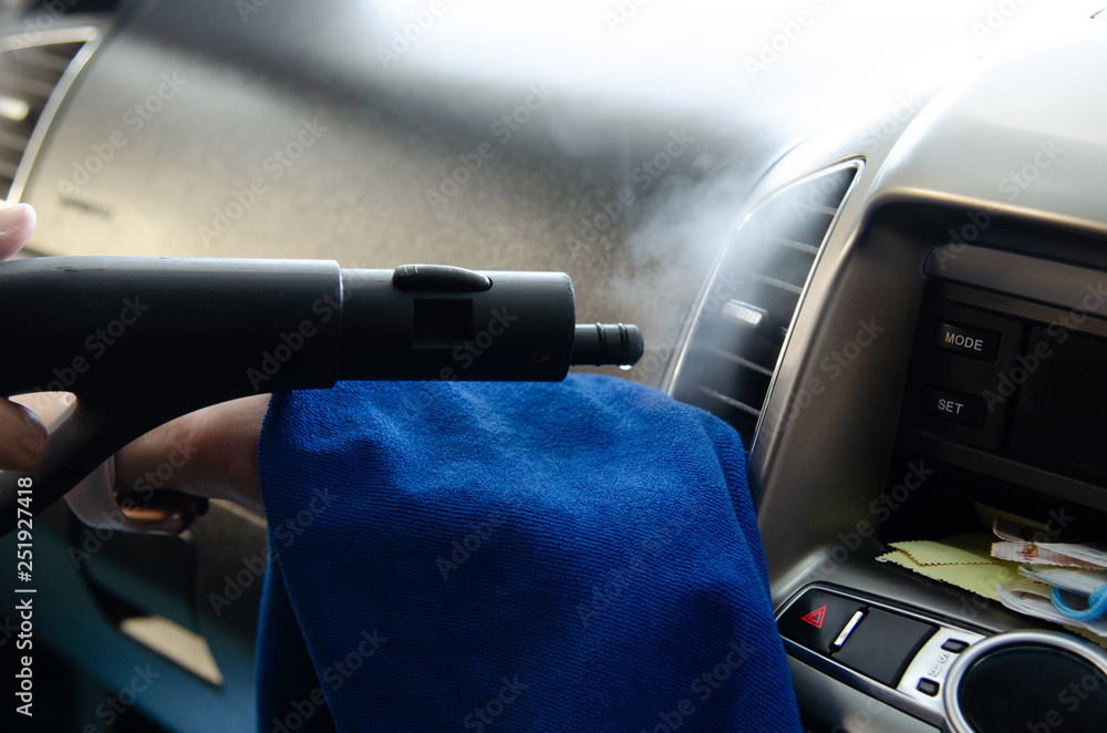 Cleaning of car air conditioner
